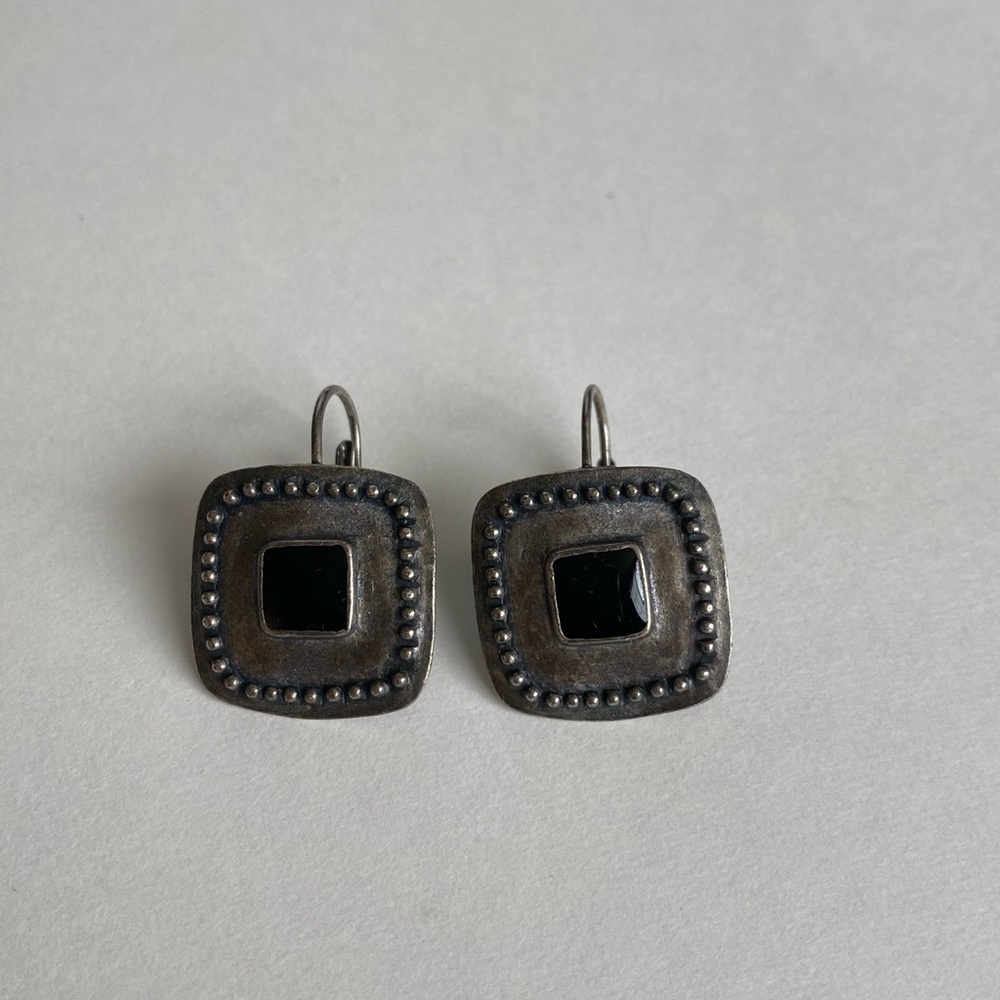 Vintage Venue USA earrings